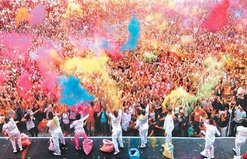 Mâcon : des couleurs pour le premier samedi des soldes !