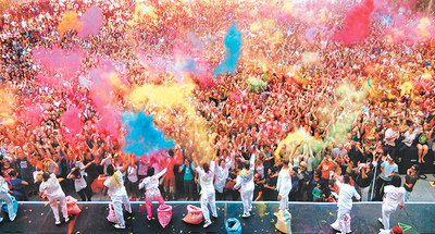 Mâcon : des couleurs pour le premier samedi des soldes !