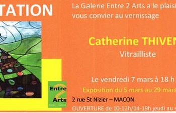 Mâcon : vernissage de la vitrailliste Catherine Thivent à la Galerie Entre 2 arts