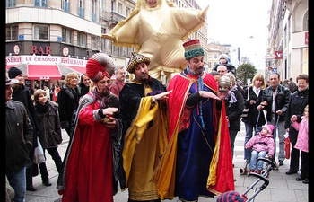 Mâcon : "Les Rois mages dans le potage" et dans le centre-ville