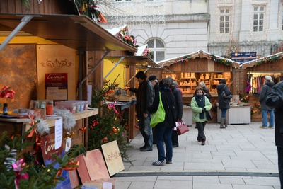 Mâcon : le marché de l'artisanat, c'est parti